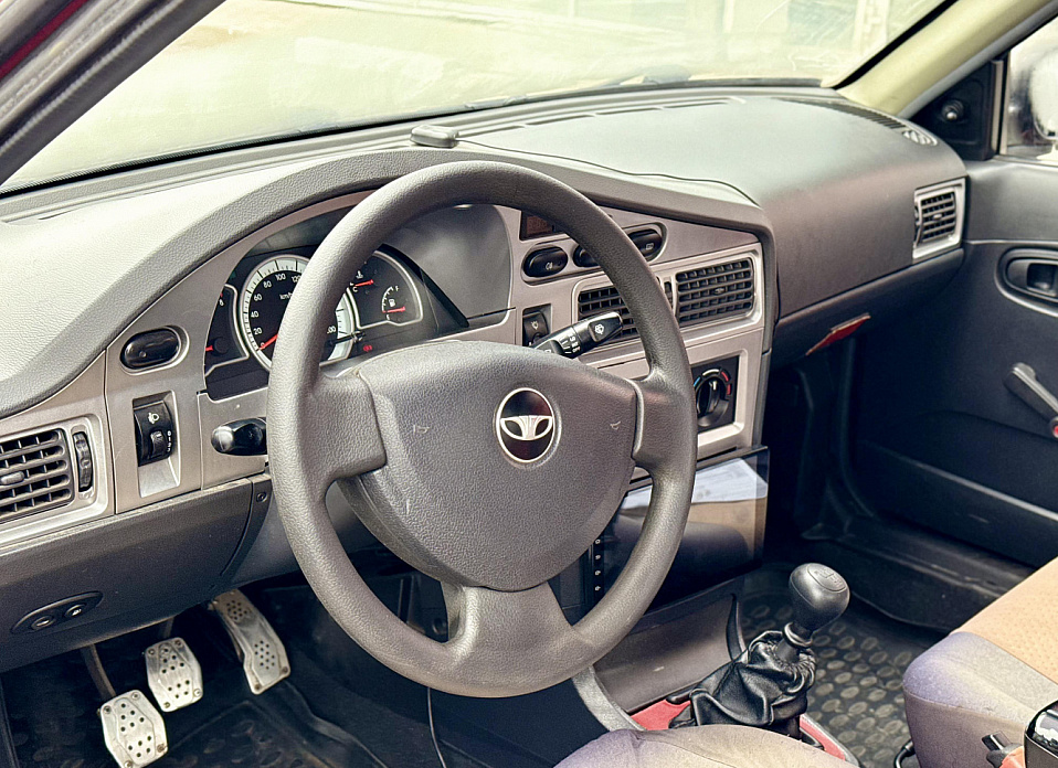 Daewoo Nexia, I Рестайлинг 1.5 MT (80 л.с.)