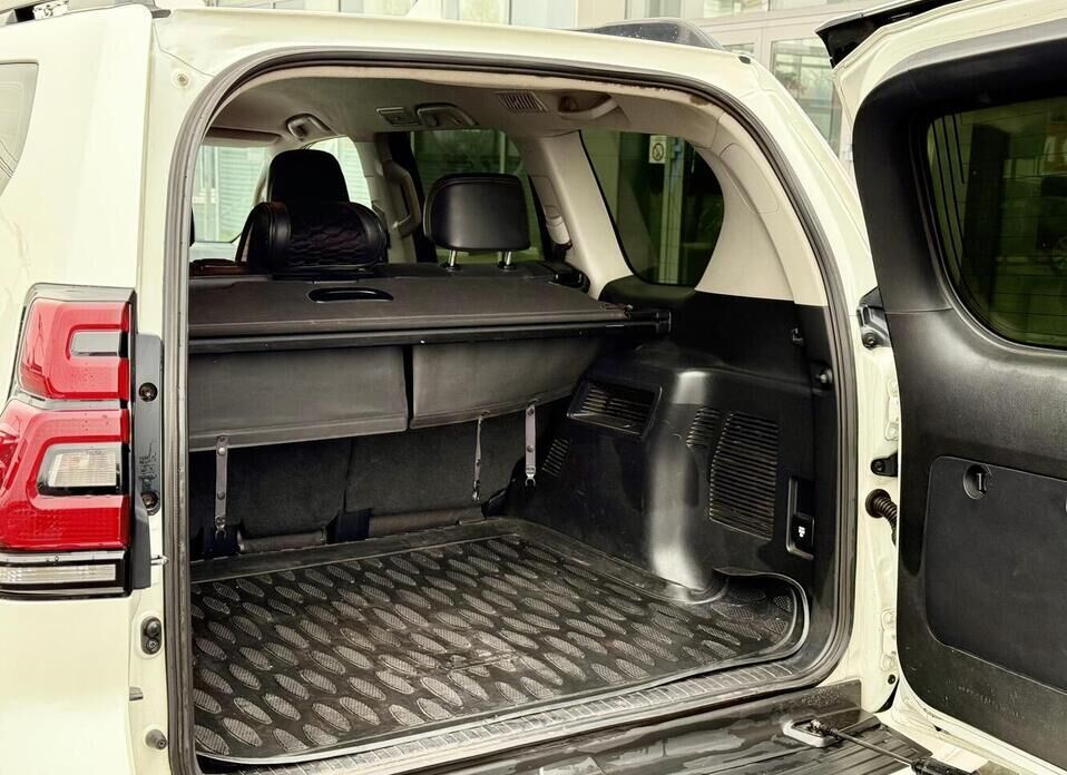 Toyota Land Cruiser Prado, 150 Series Рестайлинг 2 2.8d AT (177 л.с.) 4WD