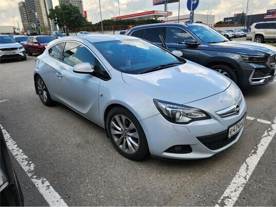 Opel Astra, 2011&nbsp;г., 173&nbsp;132&nbsp;км