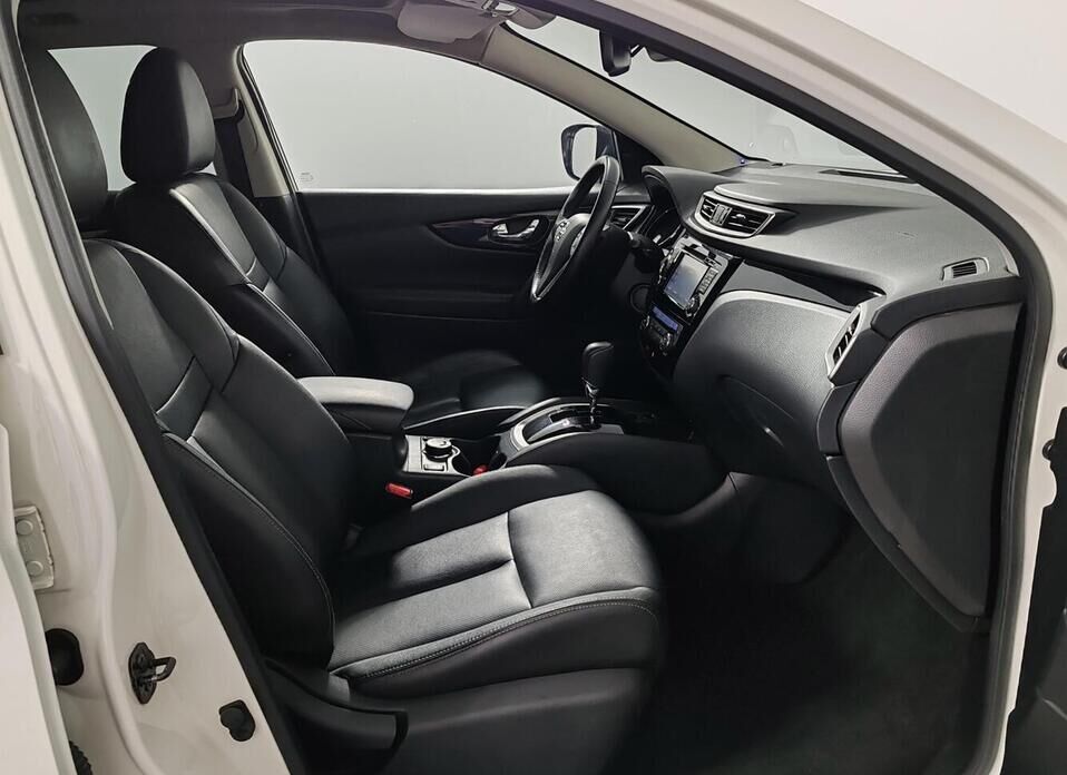 Nissan Qashqai, II 2.0 CVT (144 л.с.) 4WD