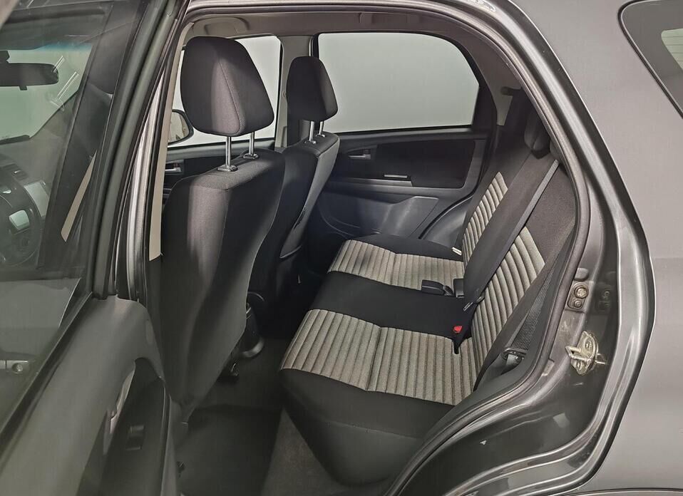 Suzuki SX4, I (Classic) Рестайлинг 1.6 MT (112 л.с.)