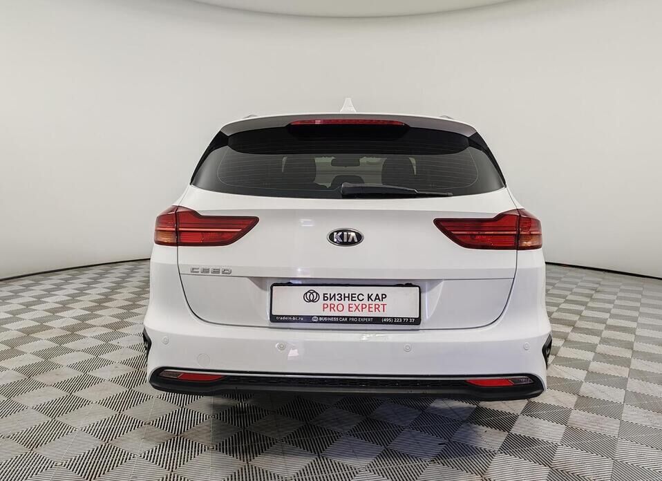Kia Ceed 1.6 AT (128 л.с.)