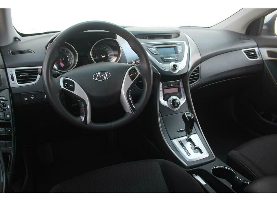 Hyundai Avante 1.6 AT (140 л.с.)
