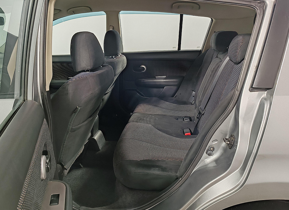 Nissan Tiida, I Рестайлинг 1.6 AT (110 л.с.)