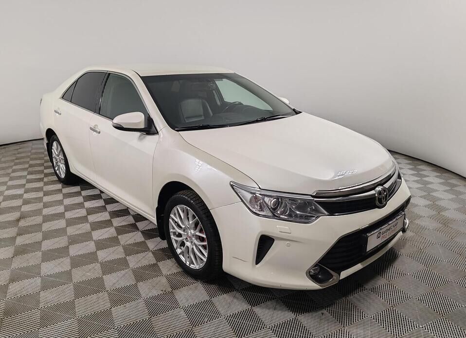 Toyota Camry, VII (XV50) Рестайлинг 2.5 AT (181 л.с.)