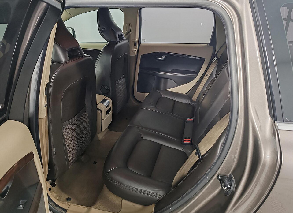 Volvo XC70, II 2.4d AT (163 л.с.) 4WD