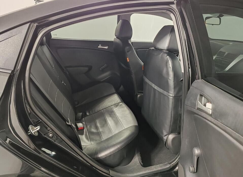 Hyundai Solaris, I 1.6 AT (123 л.с.)