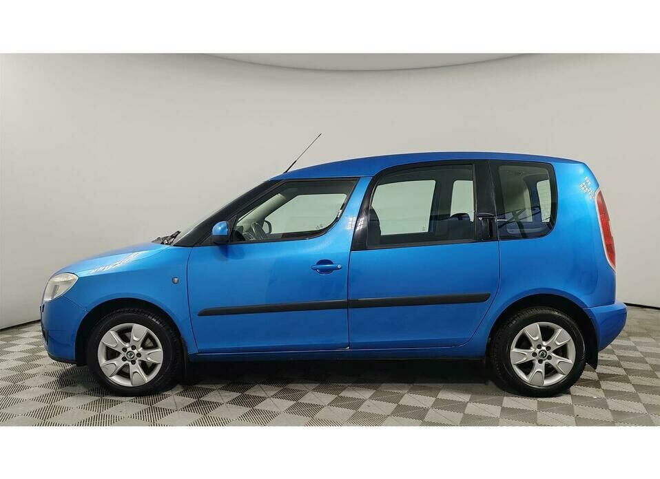 Skoda Roomster 1.6 AT (105 л.с.)