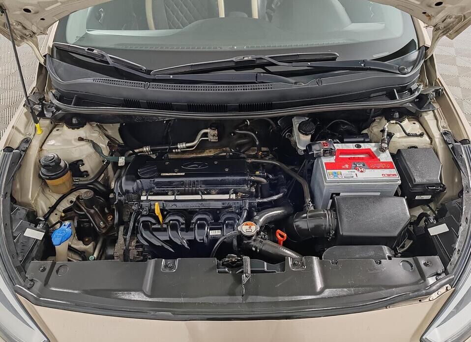 Hyundai Solaris, I 1.6 AT (123 л.с.)