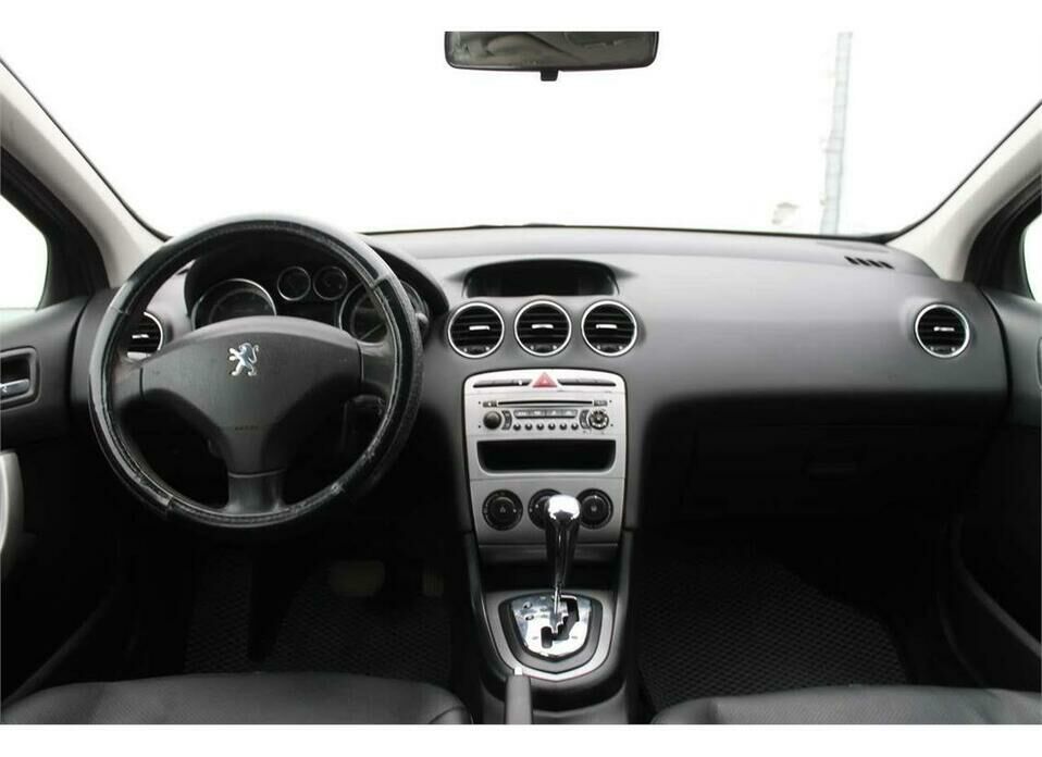 Peugeot 308 1.6 AT (120 л.с.)