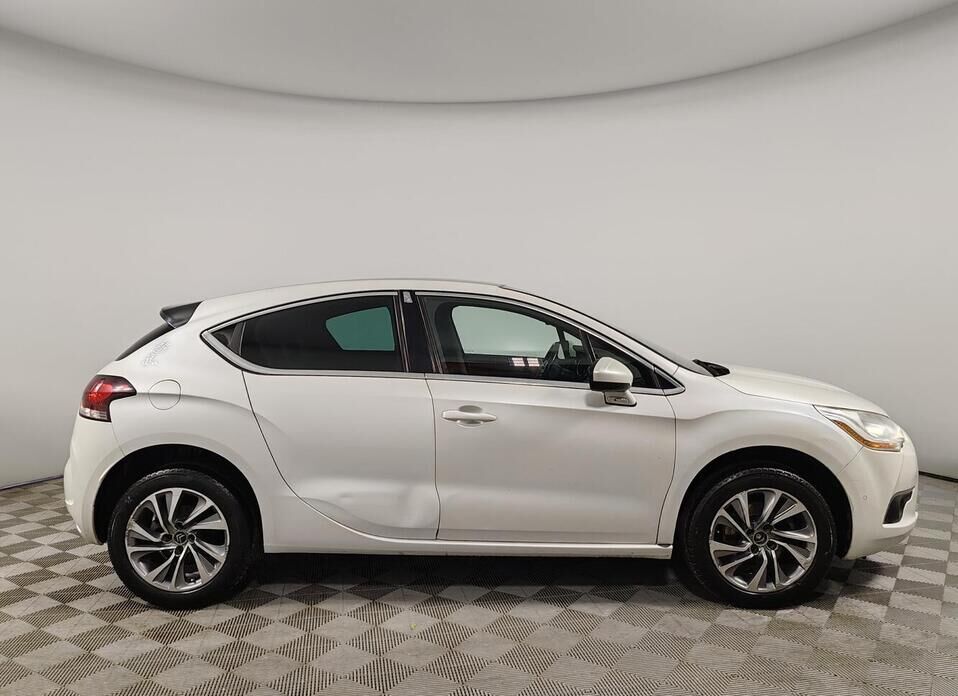 Citroen DS4 1.6 AT (150 л.с.)