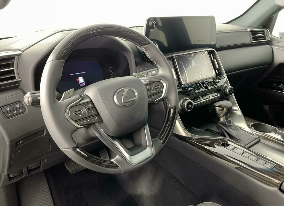 Lexus LX 600 3.5 AT (415 л.с.) 4WD