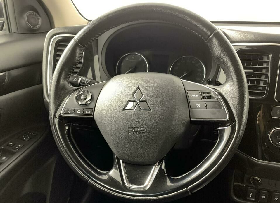 Mitsubishi Outlander 2.0 CVT (146 л.с.)