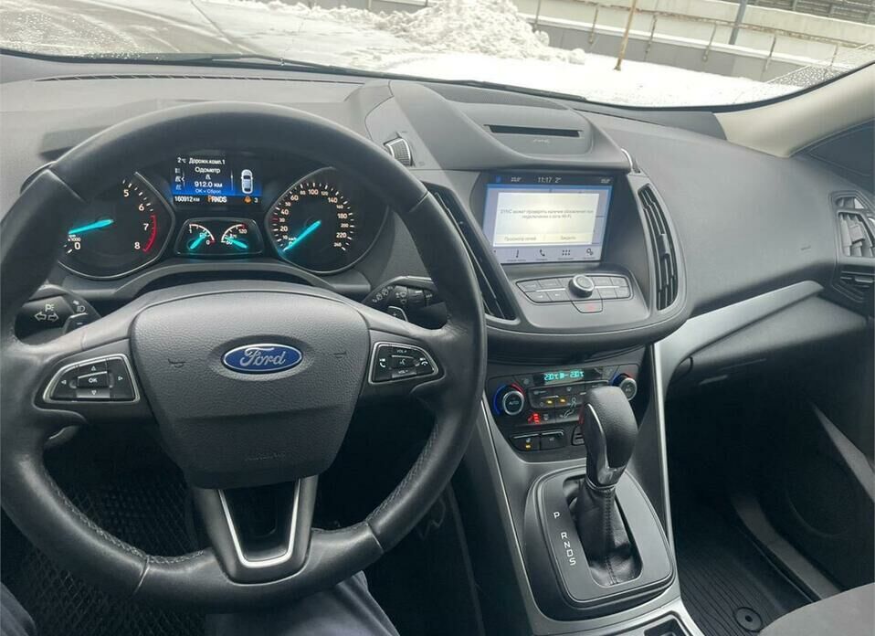 Ford Kuga 2.5 AT (150 л.с.)