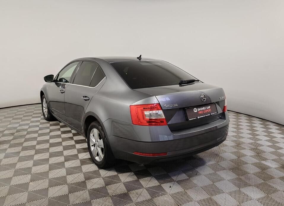 Skoda Octavia, IV 1.5 AMT (150 л.с.)