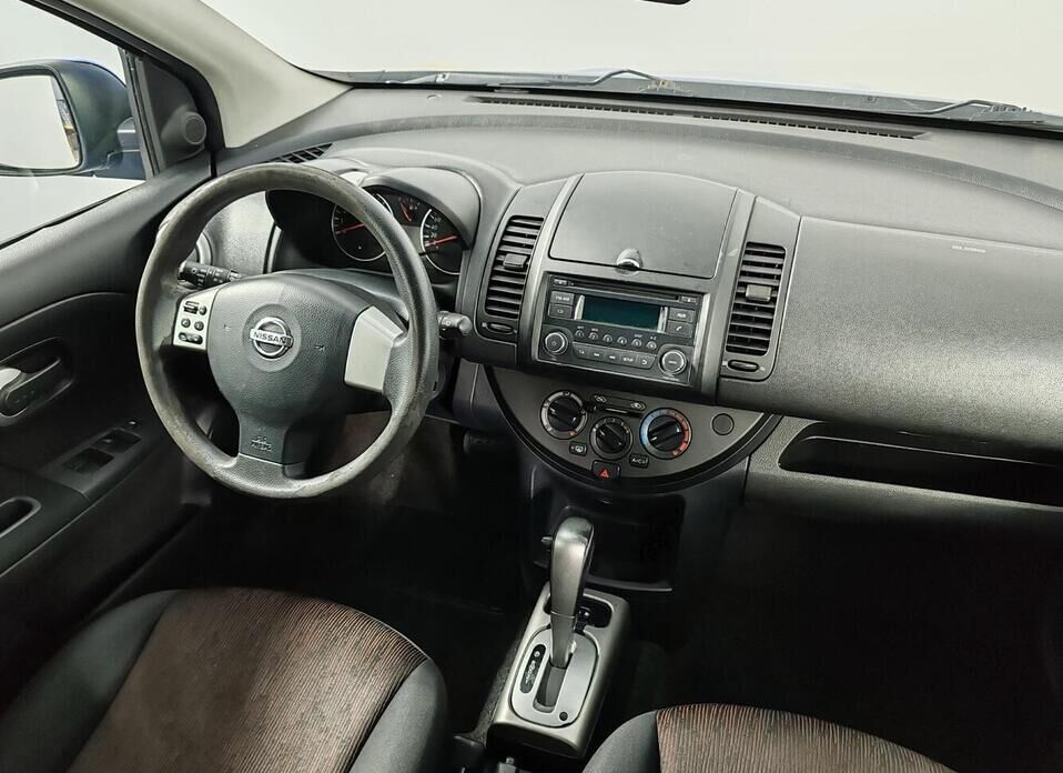 Nissan Note 1.6 AT (110 л.с.)