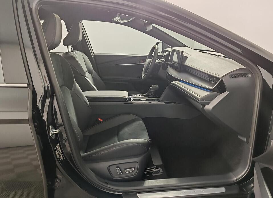 Toyota Camry, IX (XV80) China Market 2.0hyb CVT (197 л.с.)