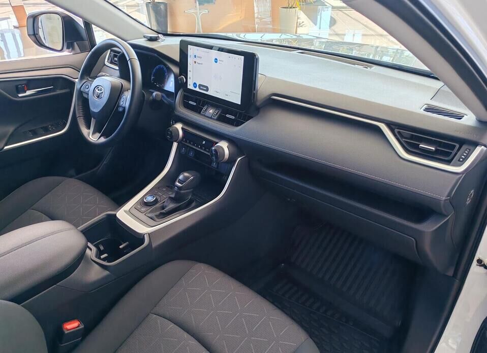 Toyota RAV4, V (XA50) 2.0 CVT (173 л.с.) 4WD