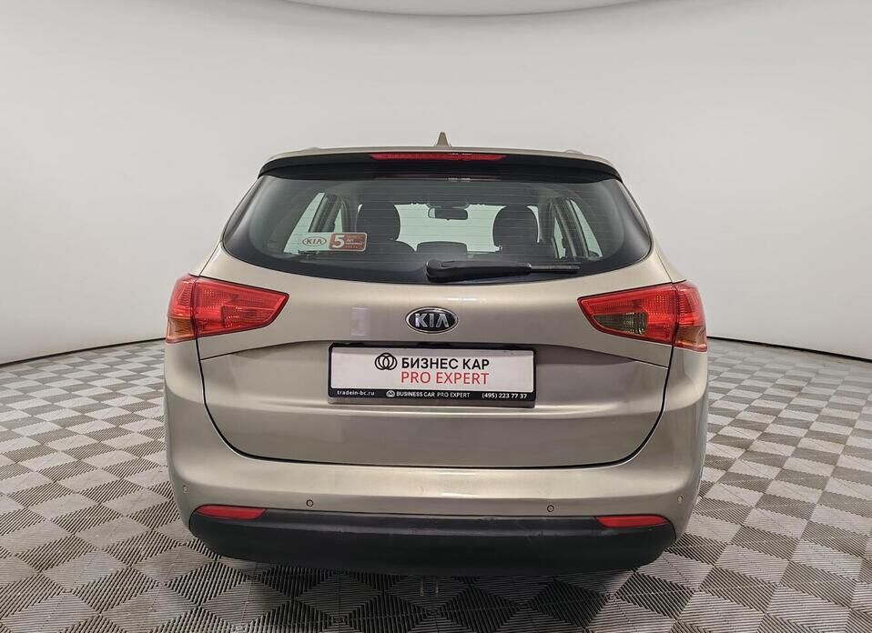 Kia Ceed, II Рестайлинг 1.6 MT (130 л.с.)