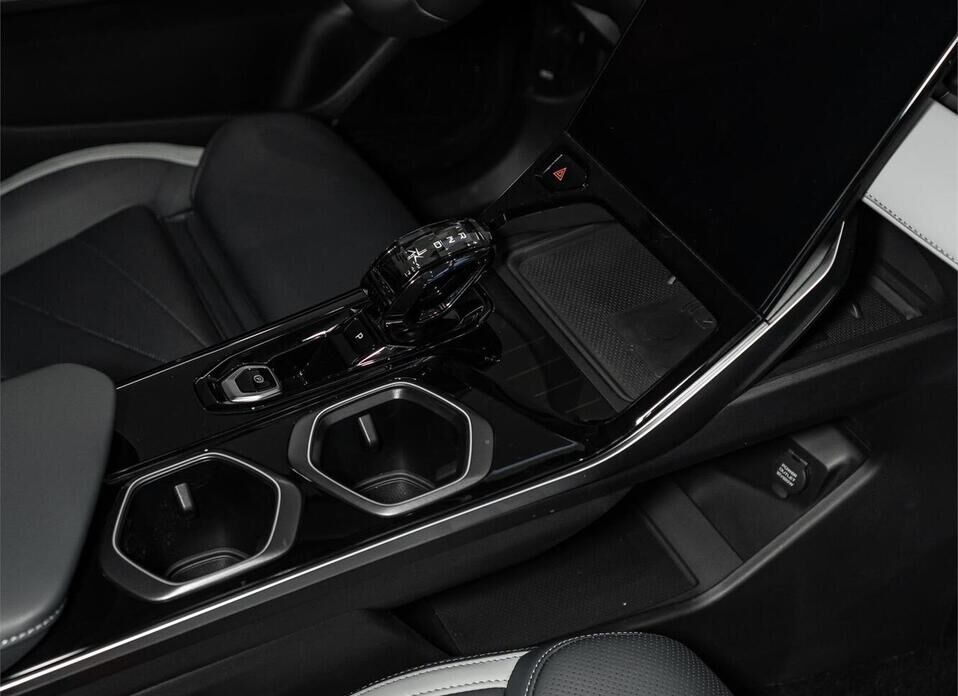 Geely Atlas, II 2.0 AMT (200 л.с.)