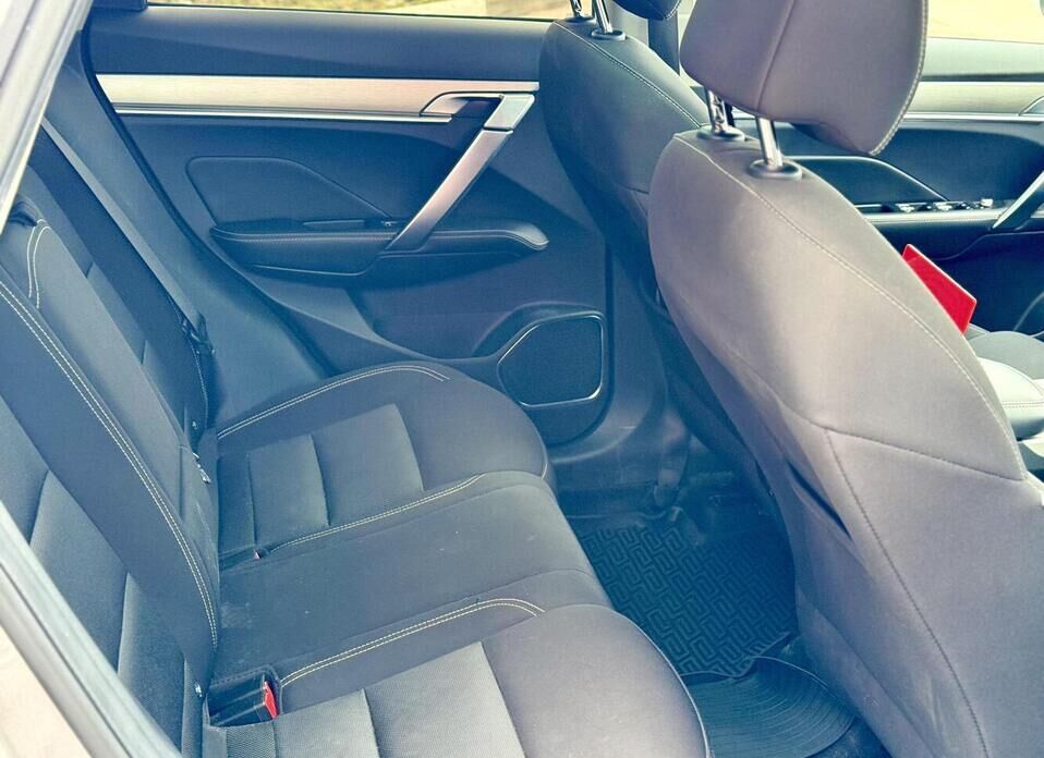 Geely Coolray, I 1.5 AMT (150 л.с.)