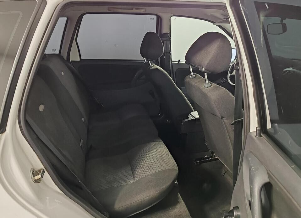 LADA (ВАЗ) Kalina, I 1.6 MT (84 л.с.)