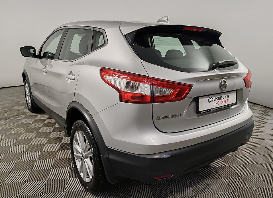 Nissan Qashqai, II Рестайлинг 2.0 CVT (144 л.с.)