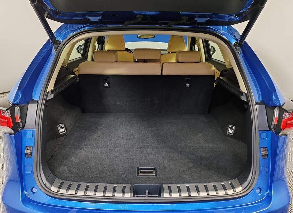 Lexus NX, I 200 2.0 CVT (150 л.с.) 4WD