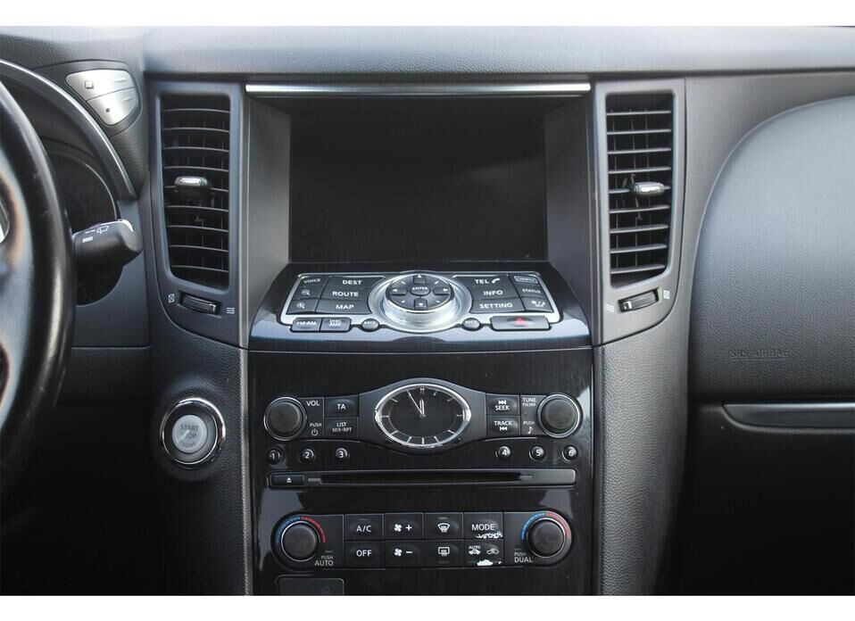 Infiniti FX FX37 3.7 AT (333 л.с.) 4WD