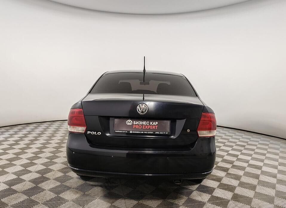 Volkswagen Polo, V 1.6 MT (105 л.с.)