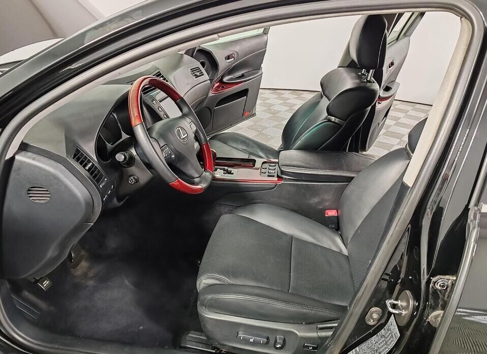 Lexus GS, III Рестайлинг 300 3.0 AT (249 л.с.)