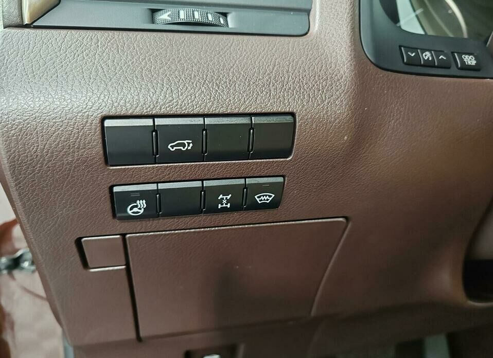 Lexus RX 200t 2.0 AT (238 л.с.) 4WD