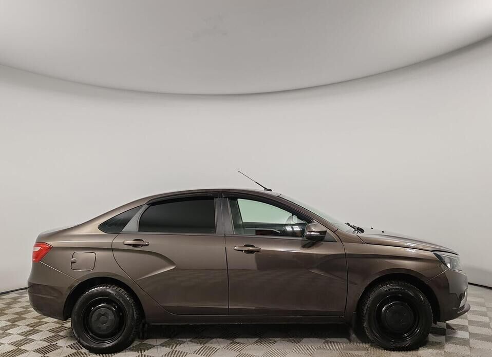 LADA (ВАЗ) Vesta, I 1.6 MT (106 л.с.)