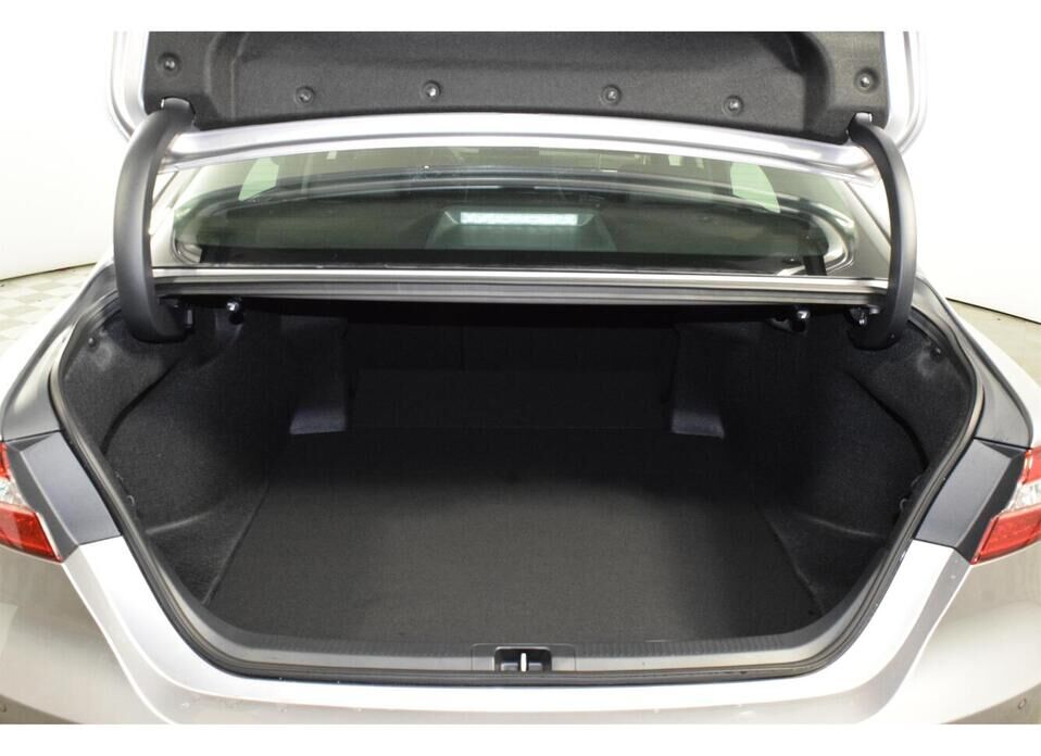 Toyota Camry, VIII (XV70) Рестайлинг 2.5 AT (209 л.с.)