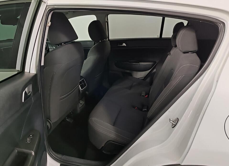 Kia Sportage 2.0 AT (150 л.с.) 4WD