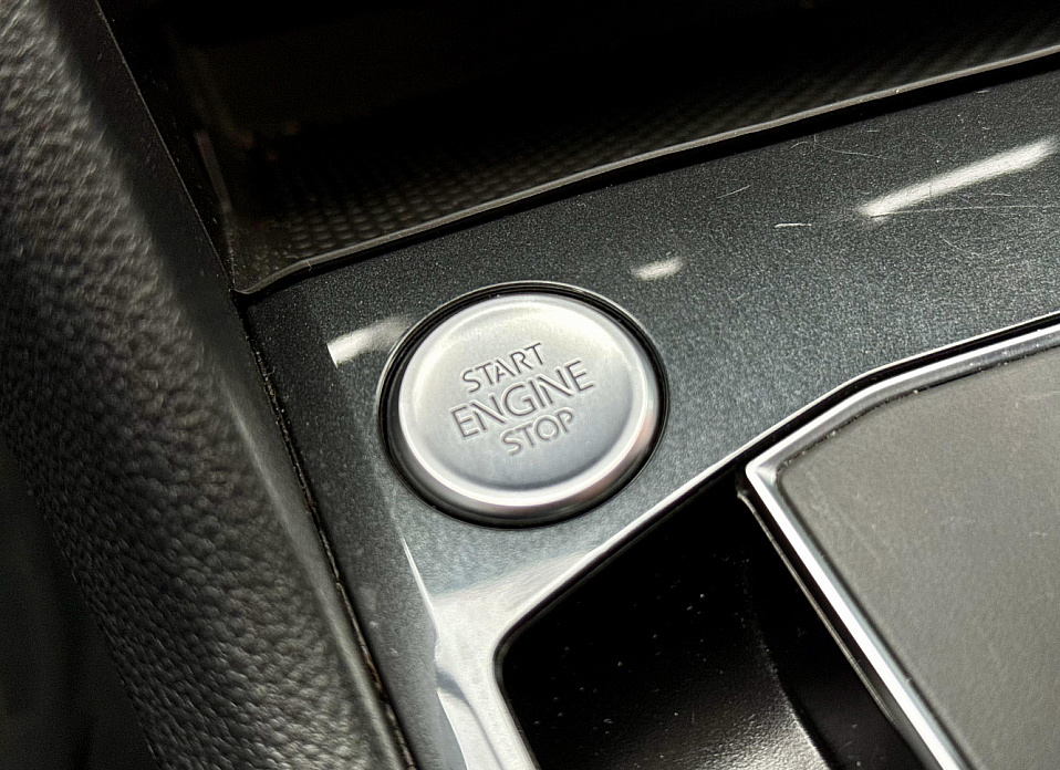 Volkswagen Tiguan, II 2.0d AMT (150 л.с.) 4WD