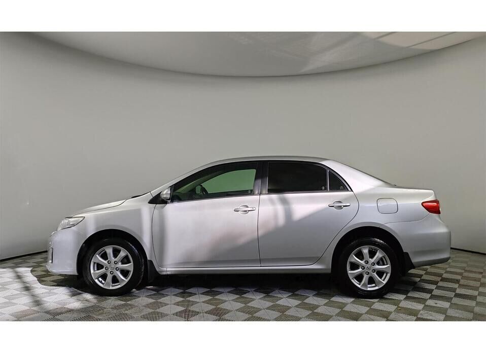 Toyota Corolla 1.6 AT (124 л.с.)