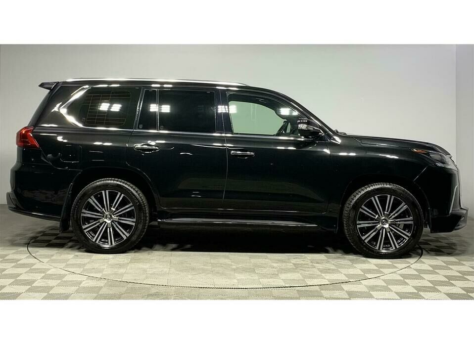 Lexus LX 570 5.7 AT (367 л.с.) 4WD