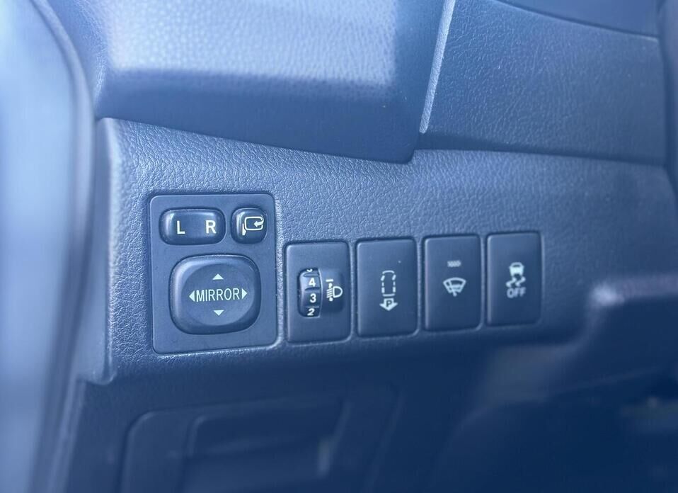 Toyota Corolla, XI (E160, E170, E180) 1.6 CVT (122 л.с.)