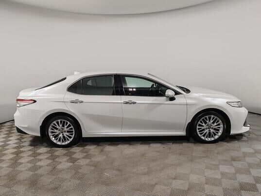 Toyota Camry, 2021&nbsp;г., 95&nbsp;793&nbsp;км