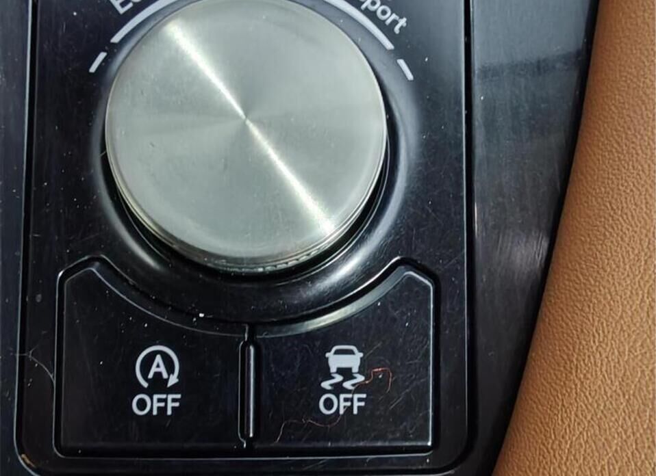 Lexus RX, IV Рестайлинг 300 2.0 AT (238 л.с.) 4WD