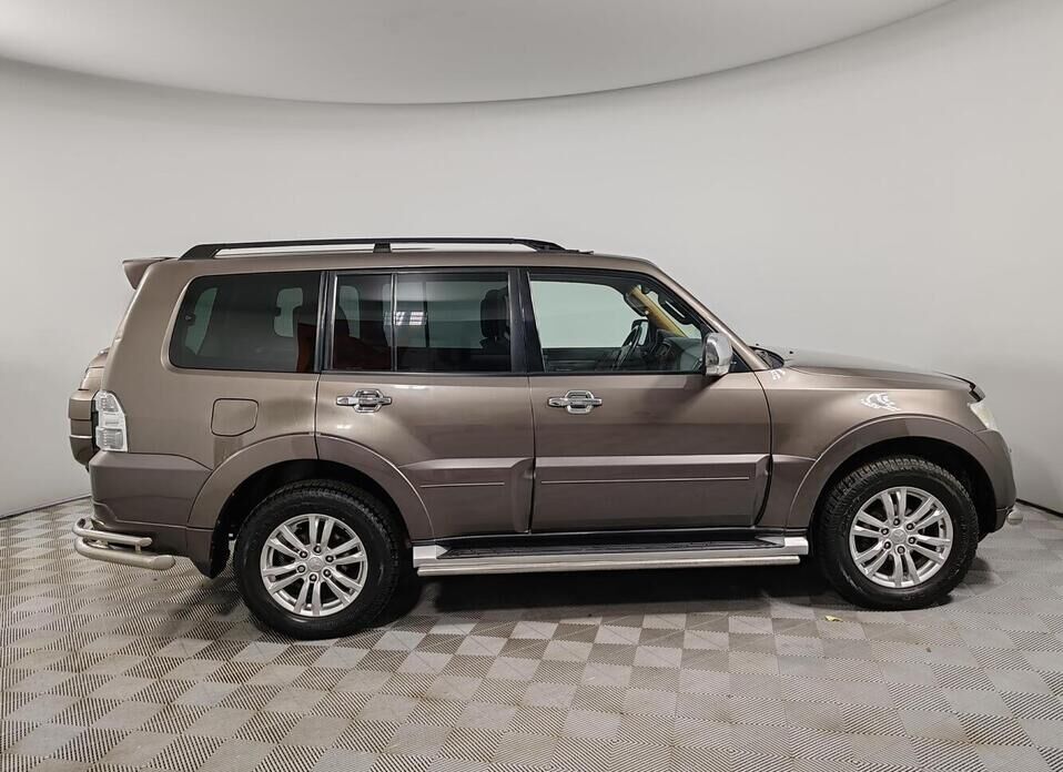 Mitsubishi Pajero 3.0 AT (178 л.с.) 4WD