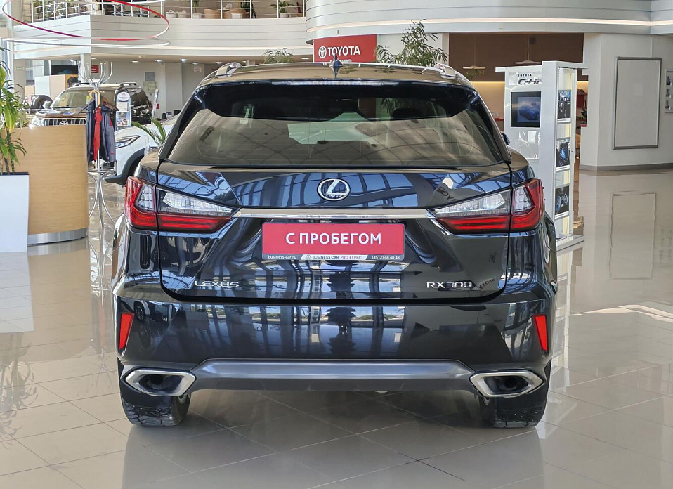 Lexus RX, IV 300 2.0 AT (238 л.с.) 4WD