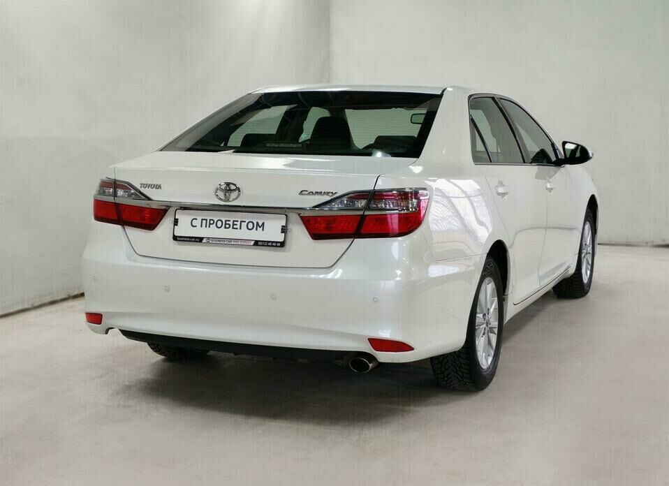 Toyota Camry 2.5 AT (181 л.с.)