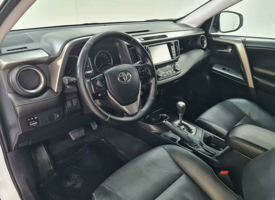 Toyota RAV4 2.5 AT (180 л.с.) 4WD