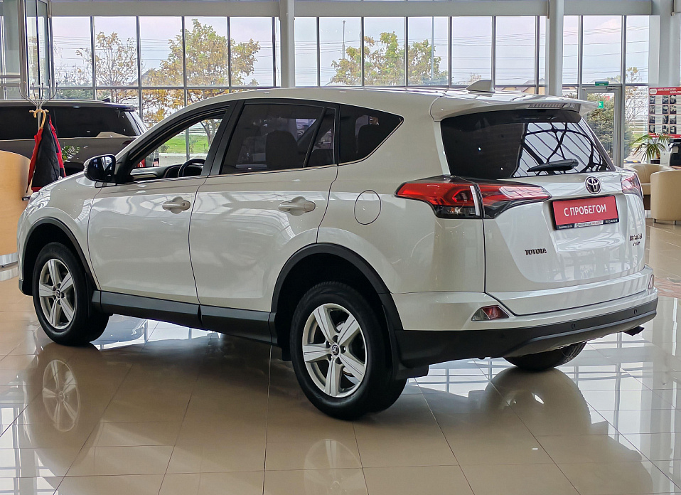 Toyota RAV4, IV (XA40) Рестайлинг 2.0 CVT (146 л.с.) 4WD