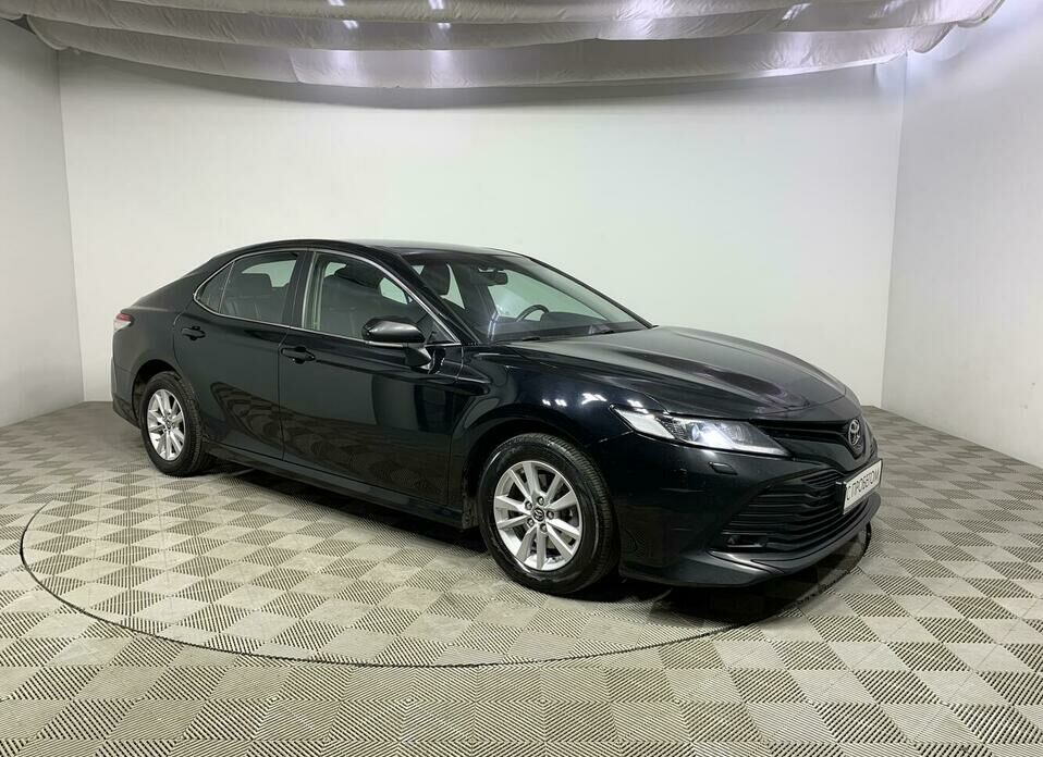 Toyota Camry 2.5 AT (181 л.с.)