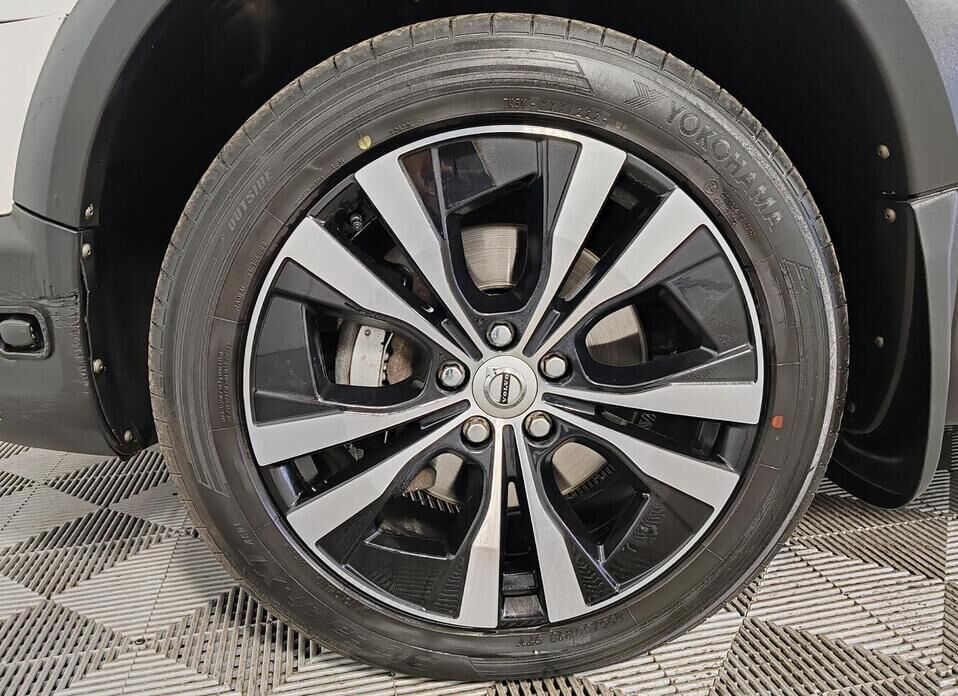 Volvo XC70 2.4d AT (215 л.с.) 4WD