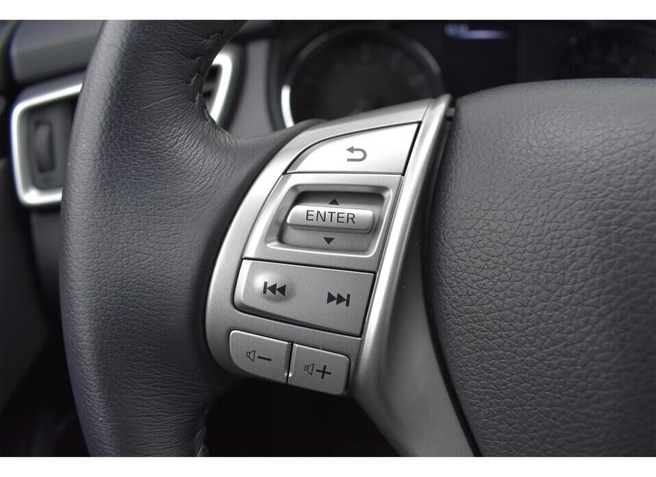 Nissan Qashqai, II 2.0 CVT (144 л.с.)