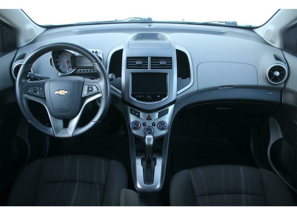 Chevrolet Aveo 1.6 AT (115 л.с.)